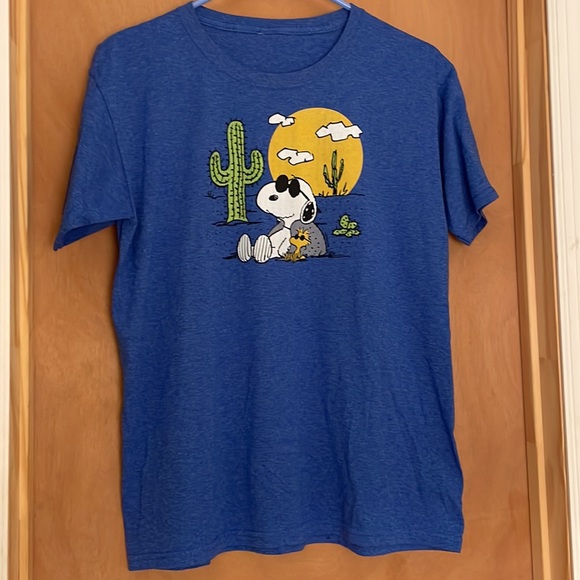 Snoopy T-shirt size Small - Picture 2 of 4